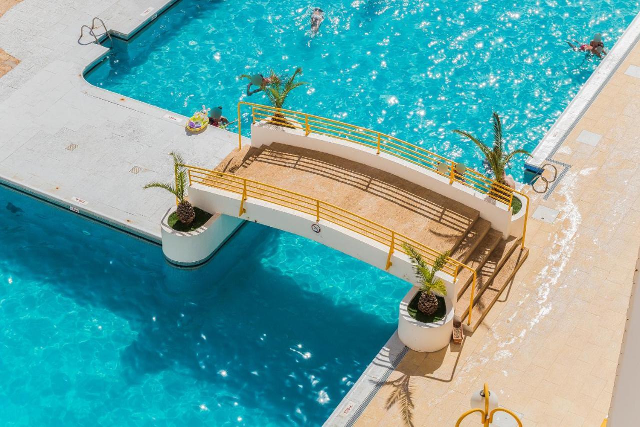 Sunny Flat W/ Balcony & Pool By Lovelystay Portimão Extérieur photo